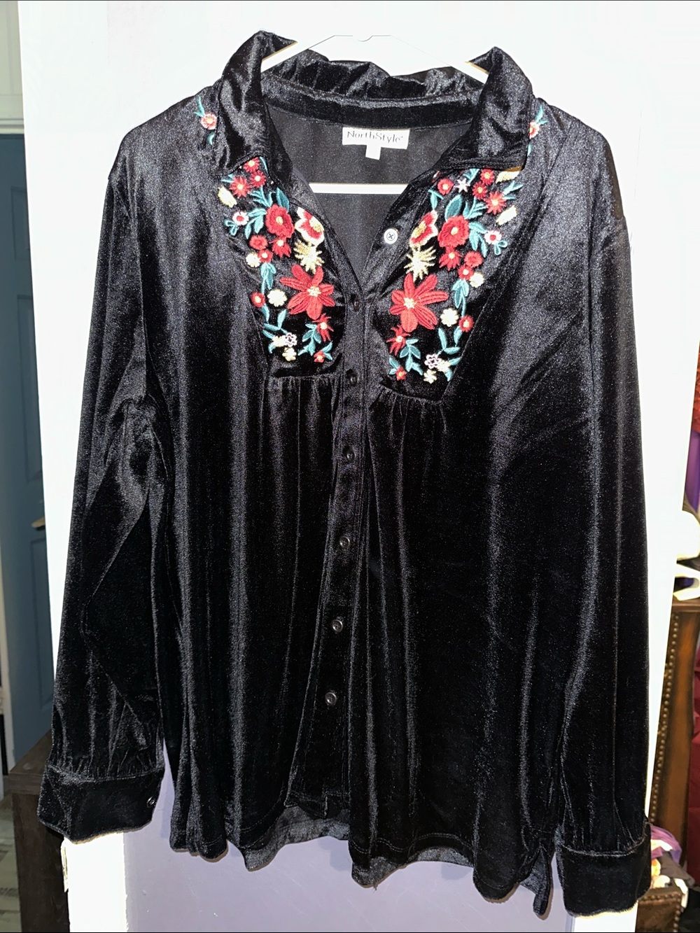 NorthStyle Black Velvet Button-Down Shirt with Multicolor Floral Embroidery